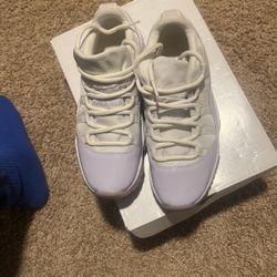 WMNS AIR JORDAN 11 Retro Low