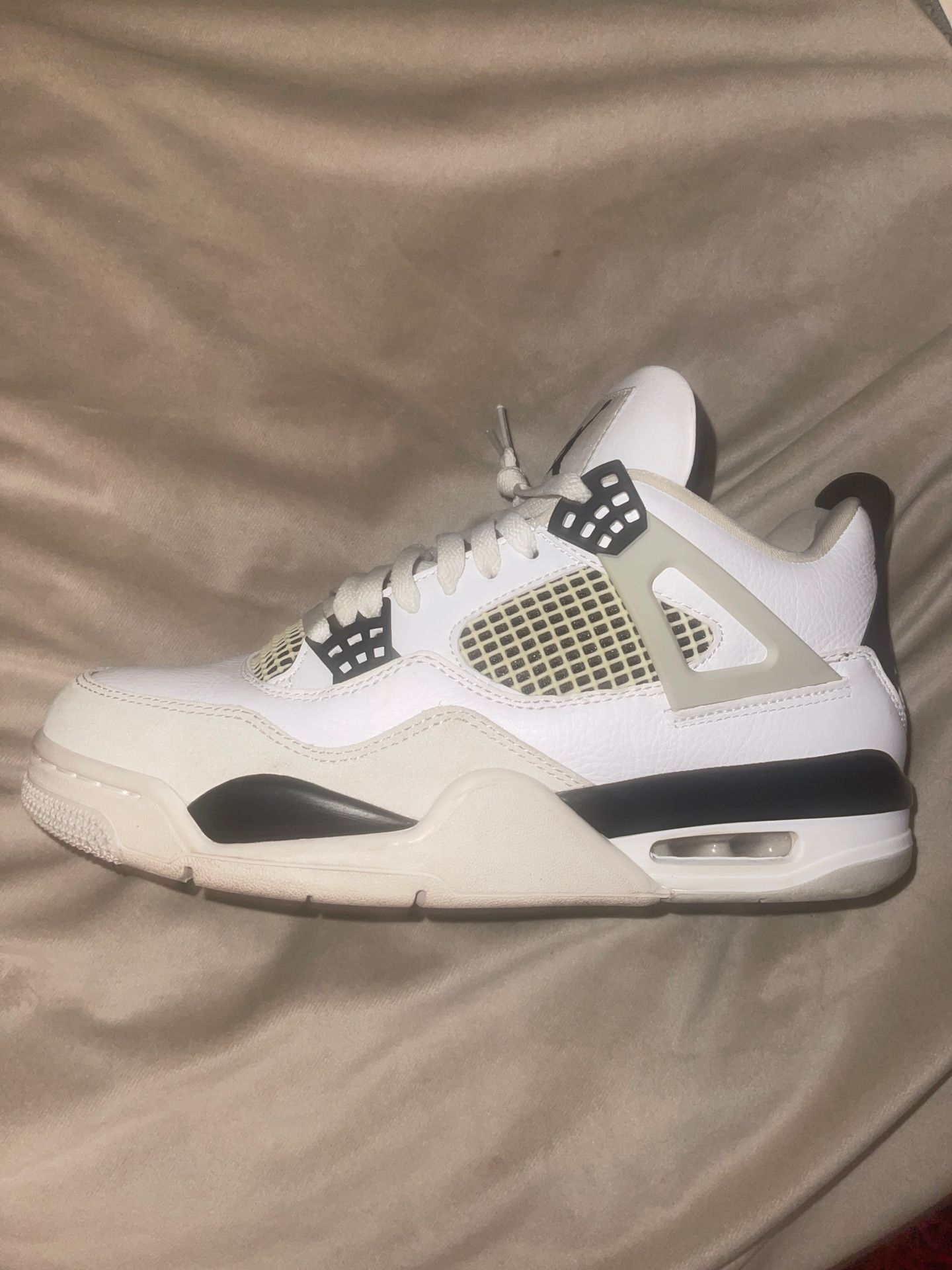 Jordan 4 Retro