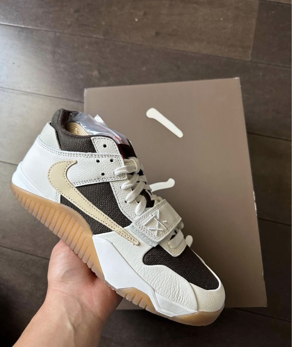 Travis Scott TR Sail