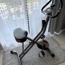 🚴‍♂️ Exerpeutic Folding Exercise Bike – Like New! 🚴‍♀️