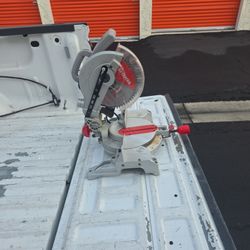 TASK FORCE 10" COMPOUND MITER SAW *ONLY USED 3 TIMES*