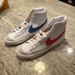 Nike Blazer Mid ‘77, Size 9.5, White, Red + Blue Mismatch, *NEW W/ TAGS*