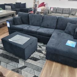 Brand New 2pc sectional Plus Ottoman In Black