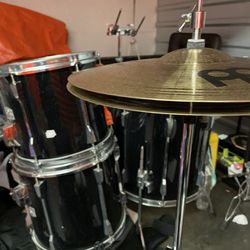 Tama Five Piece Drum Set