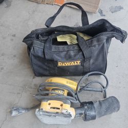 DeWalt Orbital Sander with Bag