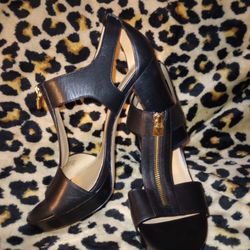 Michael Kors Size 10