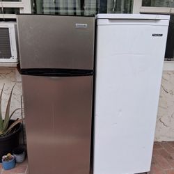 Refrigerator And Freezer For Sale Or Trade