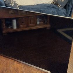 55 inch Insignia Flat screen Like new