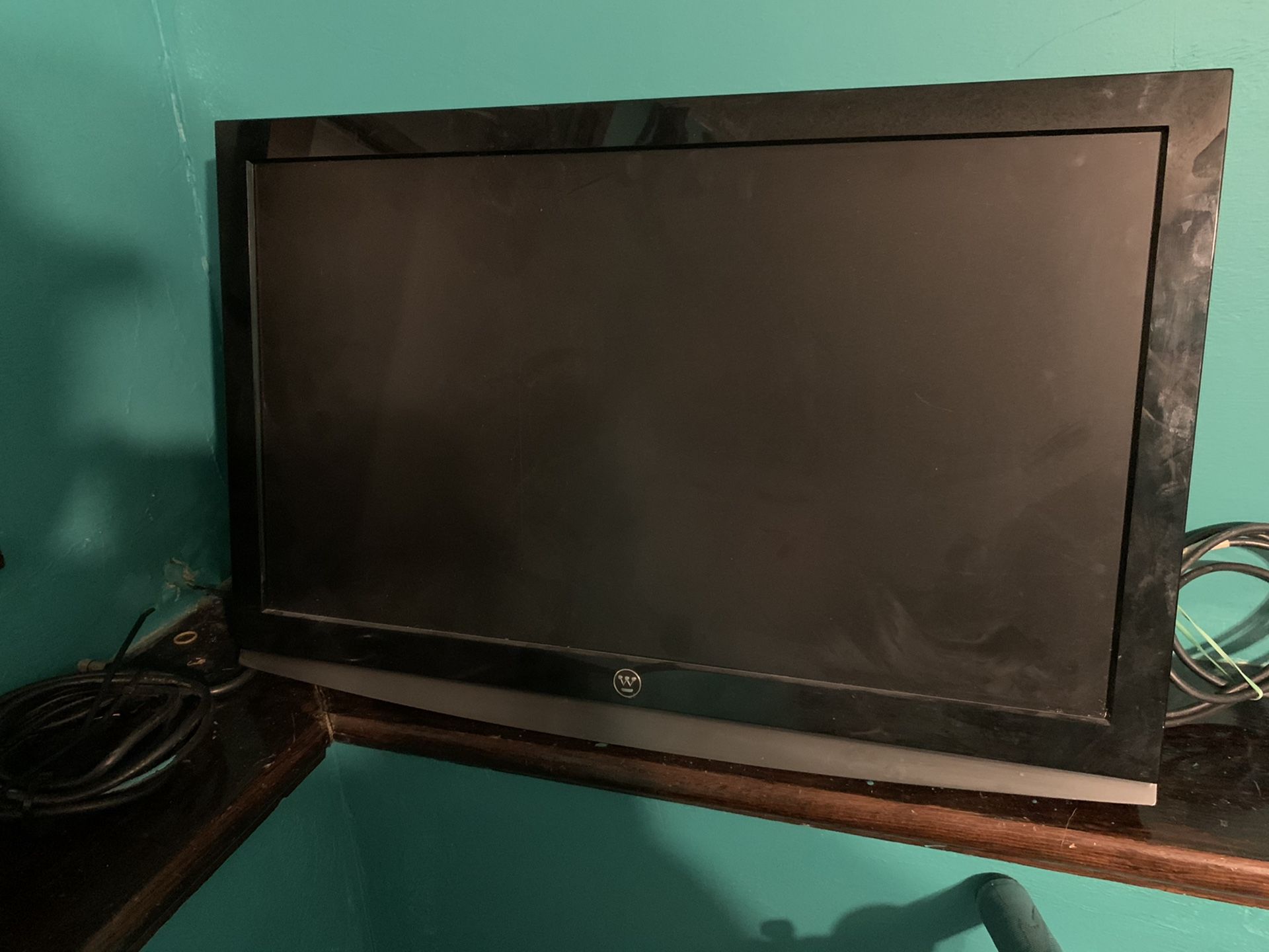 32 inch Westinghouse TV 1080p HD