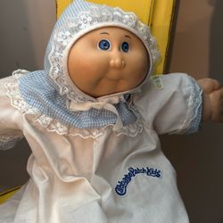 Vintage 1985 Cabbage Patch Kids Preemie - Xavier Roberts - Blue Eyes in Sleeper