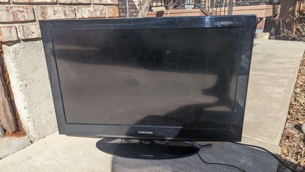 32" Samsung TV