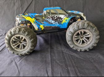 LAEGENDARY Remote Control Car ! 