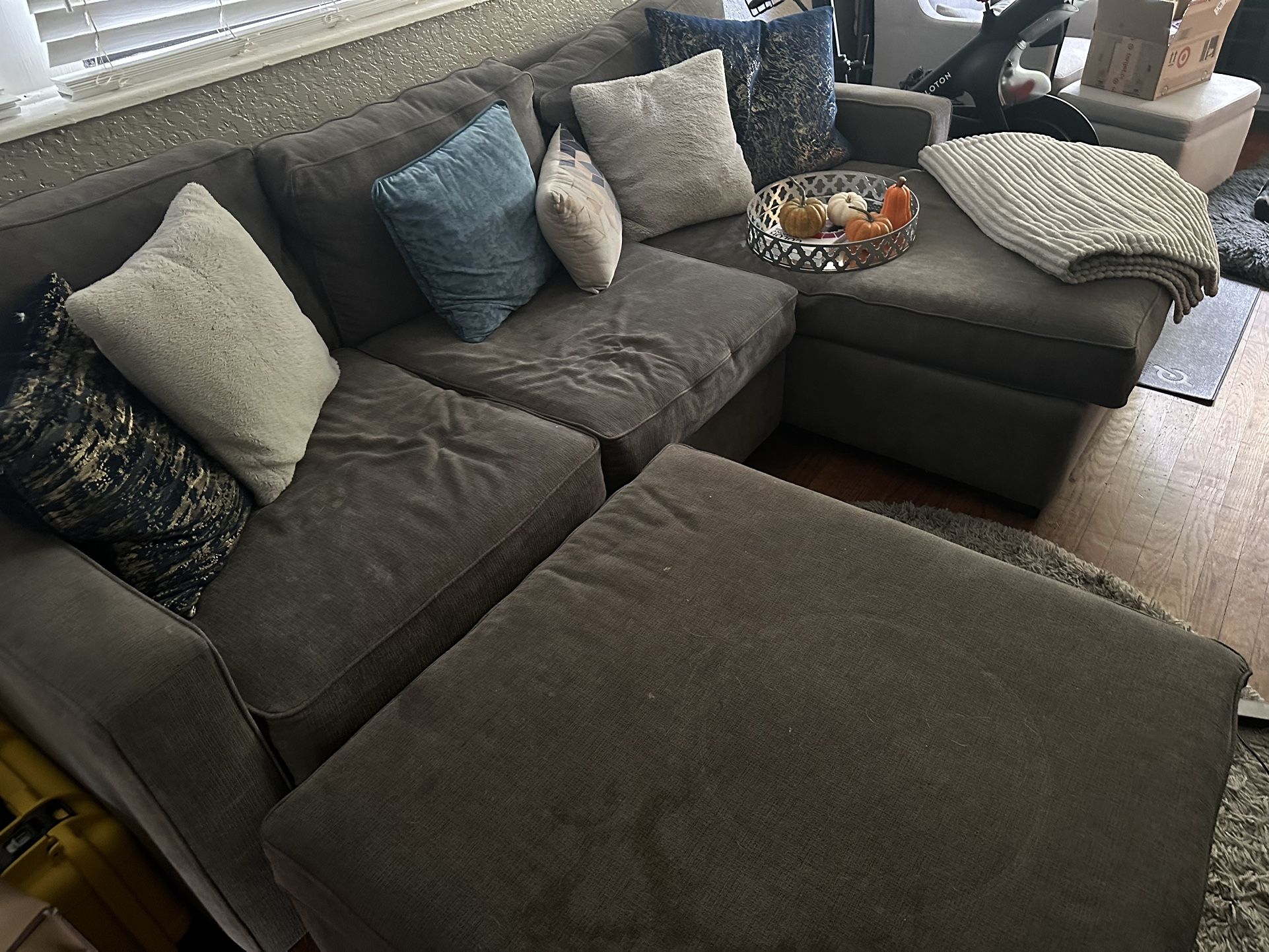 Macy’s Radley Sectional sofa for Sale in Fort Lauderdale, FL OfferUp