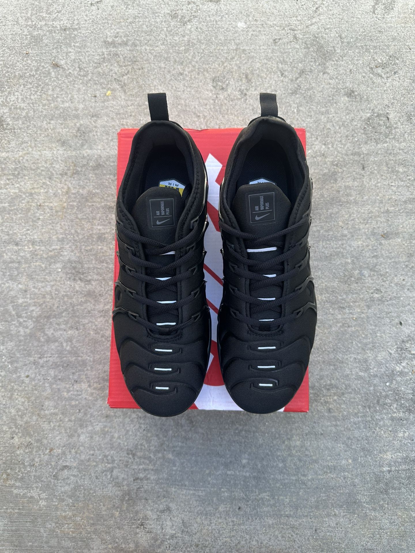 Nike Vapormax Plus (Size 8, 9, 10, 11, 12)