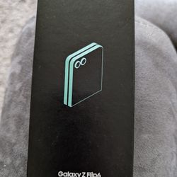 Samsung Galaxy Z Flip 6 Brand New!!