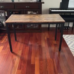 Rustic Brown Computer Desk/Table