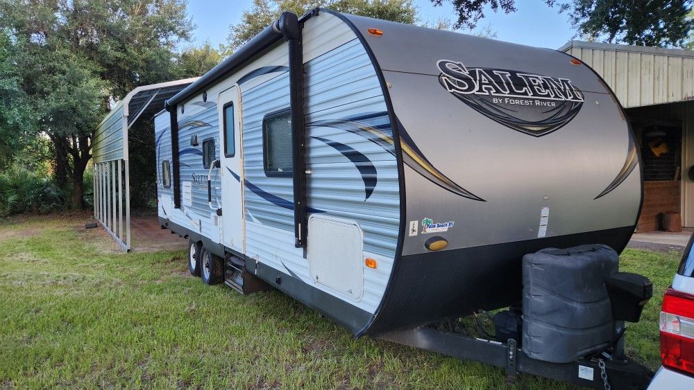 2017 FOREST RIVER SALEM 27DBUD Travel Trailer