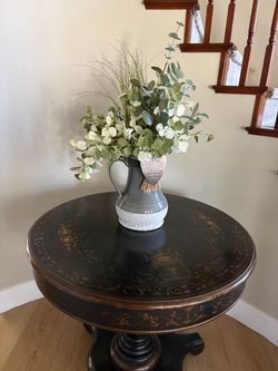 36” circular wood table