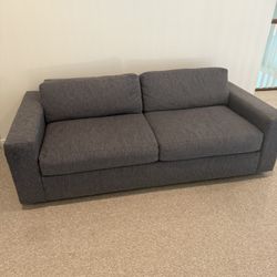 Ethan Allen Couch With Pull Out Bed