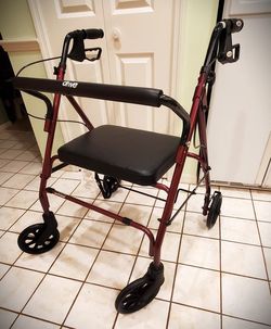 Drive Go‑Lite Heavy‑Duty Rollator – 500 lb Capacity – Red