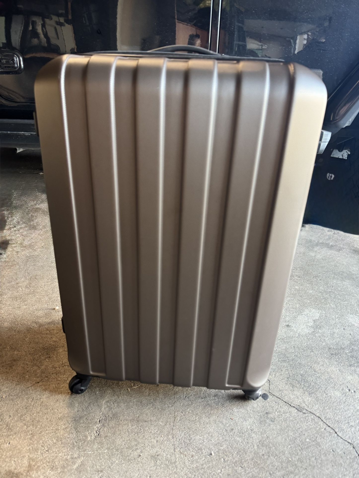 26 Inch Suitcase - Almost New
