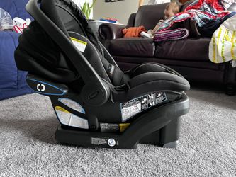 Infant Car Seat Graco
