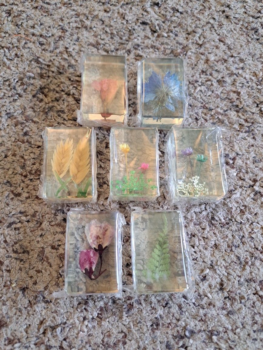 Mini Flowers In Clear Blocks