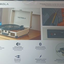 Victrola Bluetooth Set
