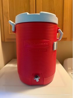 Rubbermaid Drinking Water Cooler Jug