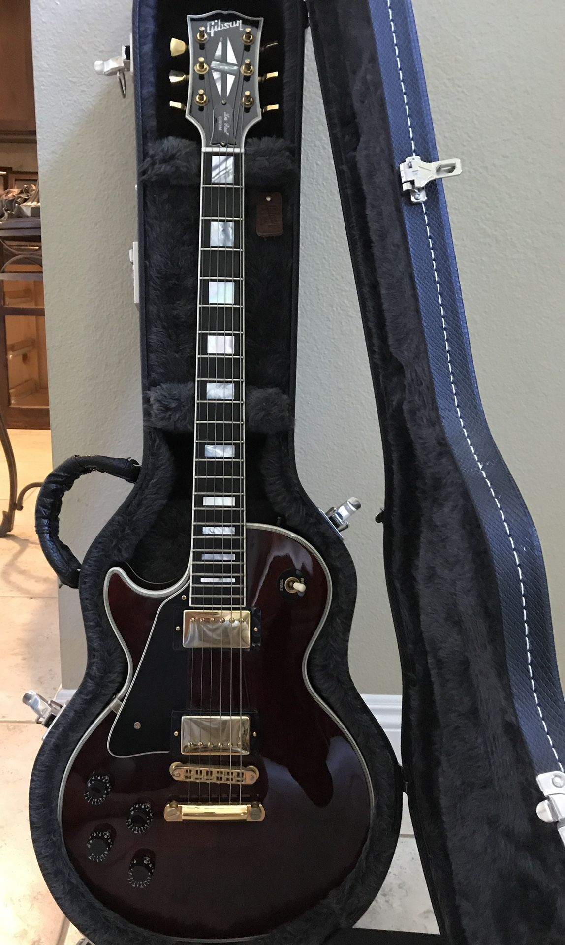 2002 Left Handed Les Paul Custom Burgundy