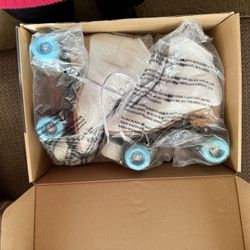 Roller Derby Skates Size 9 And Large Set Protectors
