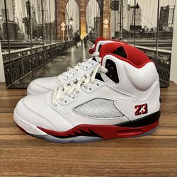 Jordan 5 Retro Fire Red Black Tongue Size 9