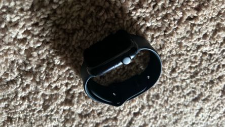 Apple Watch SE (3rd Generation) – Like New – 100% Battery Health