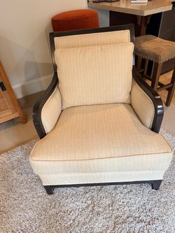 Arm chair