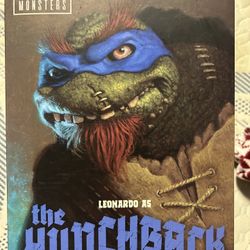 NECA Teenage Mutant Ninja Turtles Universal Monsters Leonardo As The Hunchback 