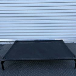 29” x 42”elevated pet bed, also known as a dog cot, designed to keep pets off the ground