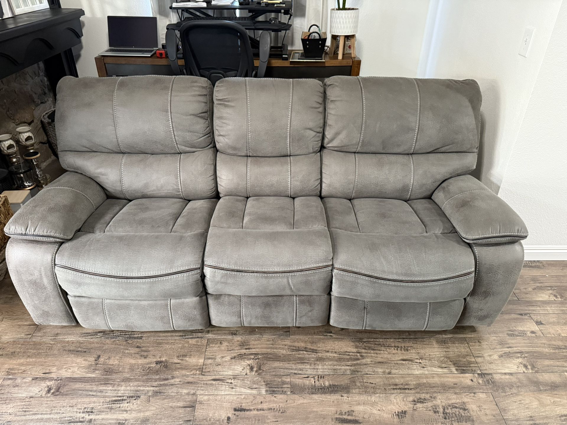 Sofa/Recliner