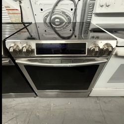 Samsung Slide In Stove  ( Cocina )