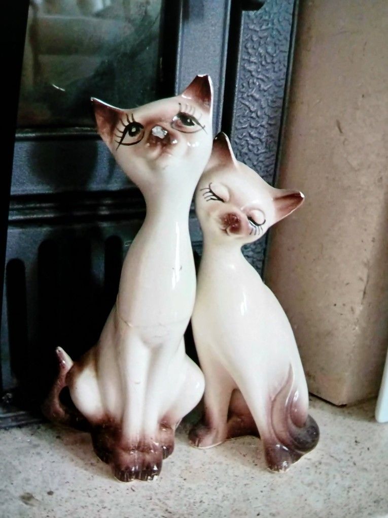 Napcoware Siamese Cat Statues Pair Tall Long Neck Vintage 70s