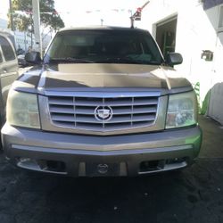 2004 Cadillac Escalade