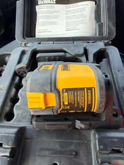 Dewalt  dw088k $100obo