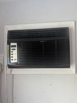 Zenith window air conditioner 6500 BTU 