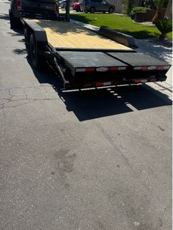 Equipment trailer