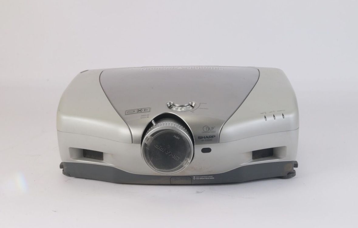 Sharp XV-Z10000 DLP 720P Home Theater Projector