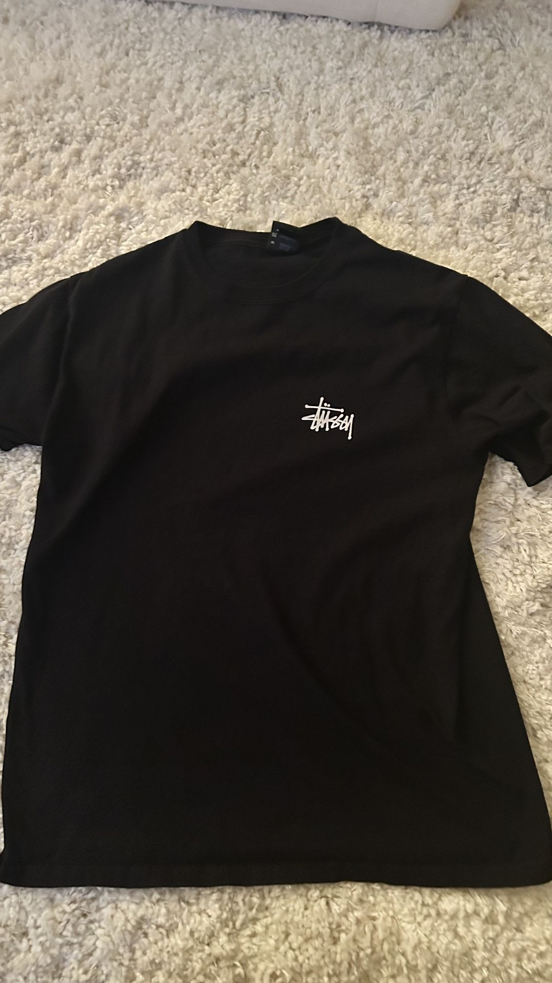 BLACK AND WHITE STUSSY T SHIRT 