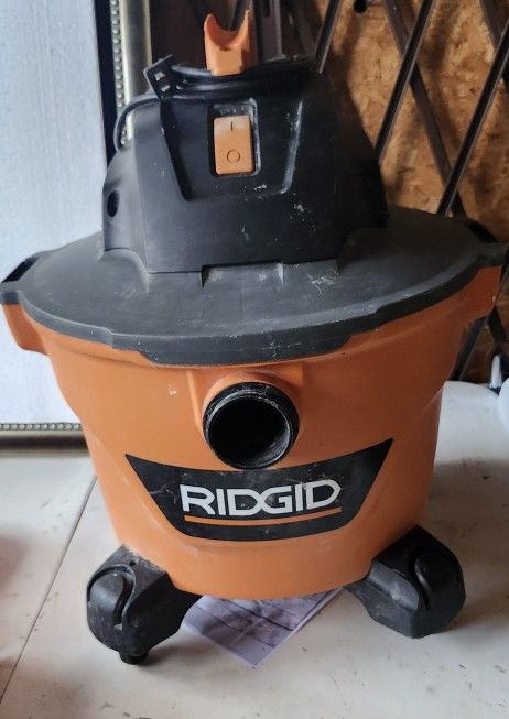 RIDGID 4.25 hp Shop Vac w Hose Works Great