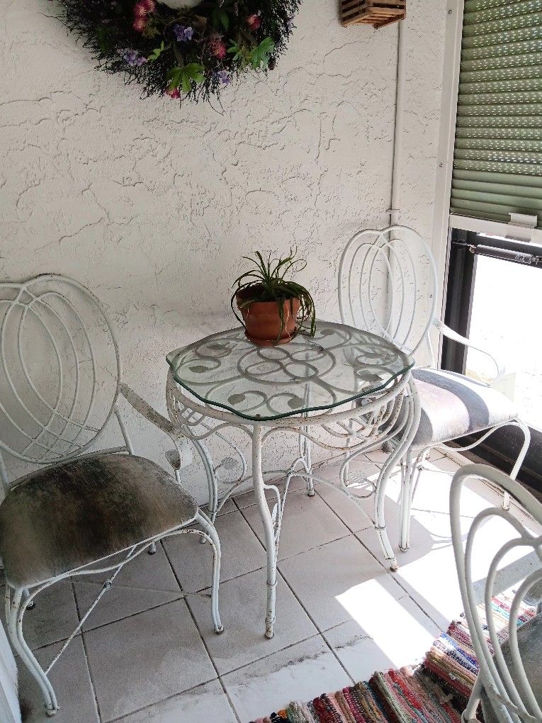 Patio Set
