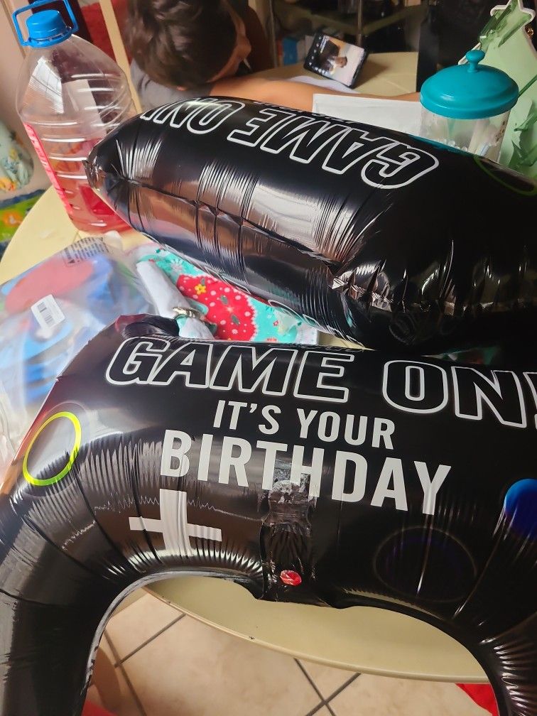 FREE Game on birthday Decor