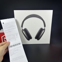 Brand New AirPod Maxes 