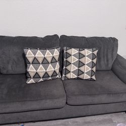 Used Sofa – Cat Scratches (Take It for Cheap)